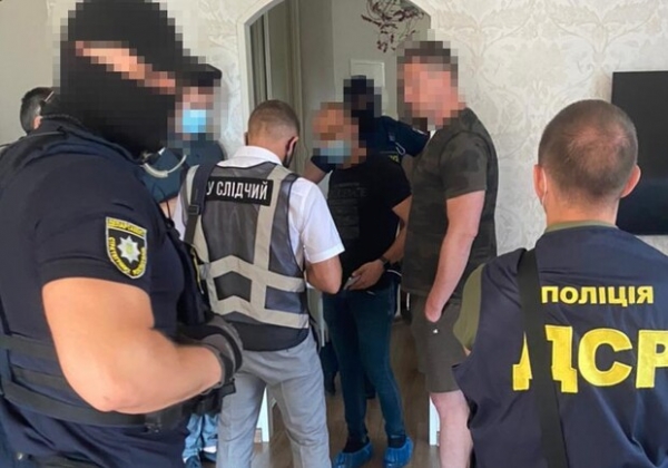 Требовал миллион долларов: в Одессе на взятке попался чиновник из Министерства обороны