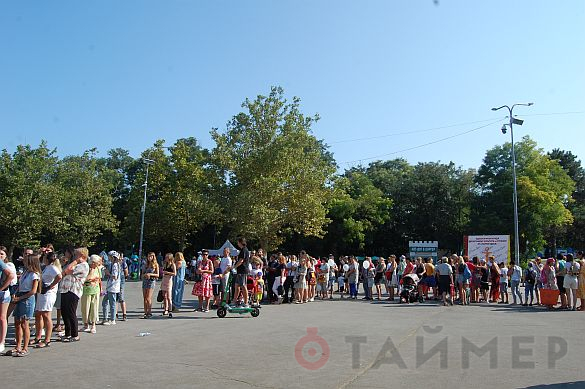 Торт на рекорд: одесситы полакомились кулинарным хитом СССР