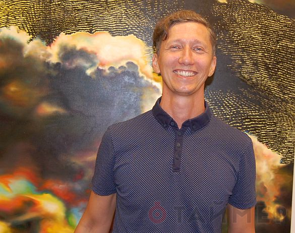 Харьковский художник привёз одесситам «Абстрактный свет»
