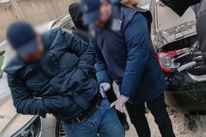 Главный инспектор одесской таможни попался на взятке в 2600 долларов