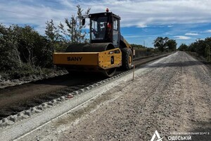 В Одесской области ремонтируют дорогу в Молдову 