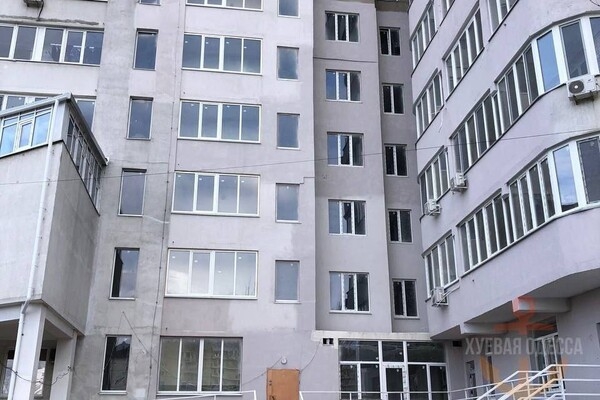 ЖК "Тирас" в Одессе, в который попала российская ракета, отремонтировали 