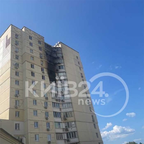 У Києві загорілася багатоповерхівка, є загиблий