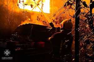В Одессе вспыхнул масштабный пожар в частном доме: подробности