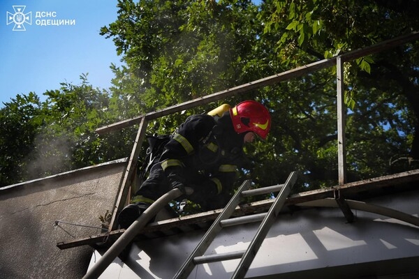 Вчера в Одессе горел магазин "Ева"
