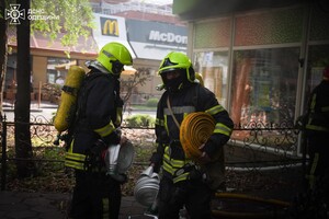 Вчера в Одессе горел магазин "Ева"