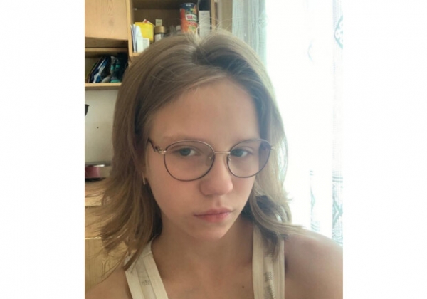 Не возвращается домой более суток: в Одесской области ищут 13-летнюю девочку (обновлено)