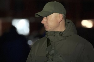 Во время  ночной атаки Одессы пострадали дома, склады и автомобили: есть раненые