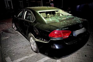 Во время  ночной атаки Одессы пострадали дома, склады и автомобили: есть раненые