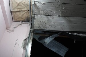 Вечером РФ нанесла ракетный удар по пожарной части в Одессе: ранены спасатели 