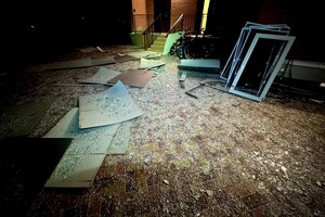 Во время  ночной атаки Одессы пострадали дома, склады и автомобили: есть раненые