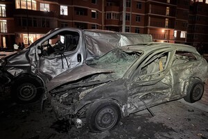 Во время  ночной атаки Одессы пострадали дома, склады и автомобили: есть раненые