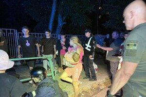 Массированный дроновый удар по Одессе: пылает жилая многоэтажка (обновлено)