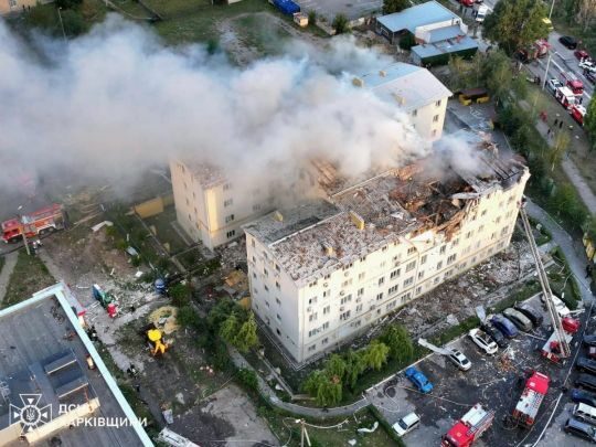 Ворог атакував Харків балістикою та&nbsp;дронами: пошкоджено багатоповерхівки, є&nbsp;жертви, багато поранених (фото, відео)