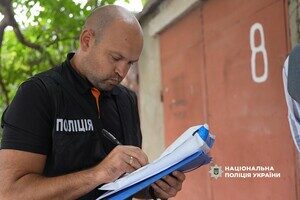 Права за две тысячи долларов: в Одессе молодой человек зарабатывал на услугах сервисных центров