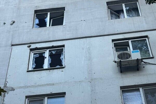 Вечерний удар по Одессе: получили повреждения дома и учебное заведение