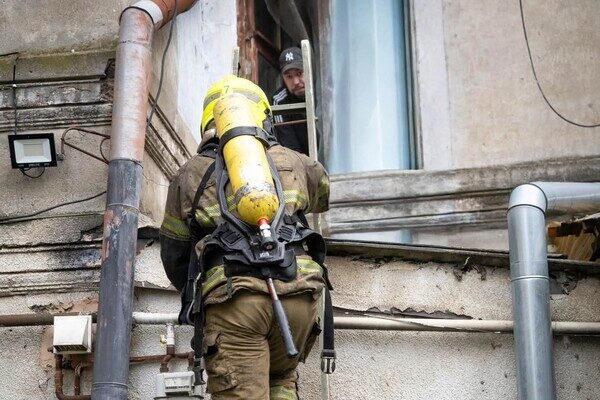 В Одессе горел жилой дом: погиб человек