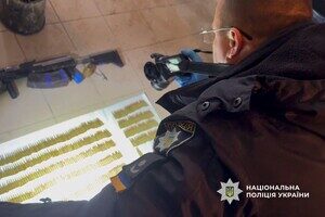 Оружие "с рук" на пляже и гранатометы из-под земли: в Одесской области разоблачили нелегальных "бизнесменов"