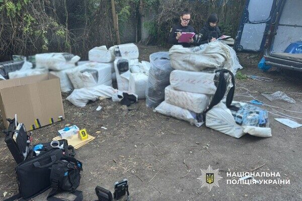 Вырыли тоннель и вынесли товар: в Одессе мужчины ограбили склад 7-го км