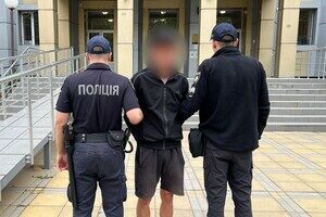 Оружие "с рук" на пляже и гранатометы из-под земли: в Одесской области разоблачили нелегальных "бизнесменов"