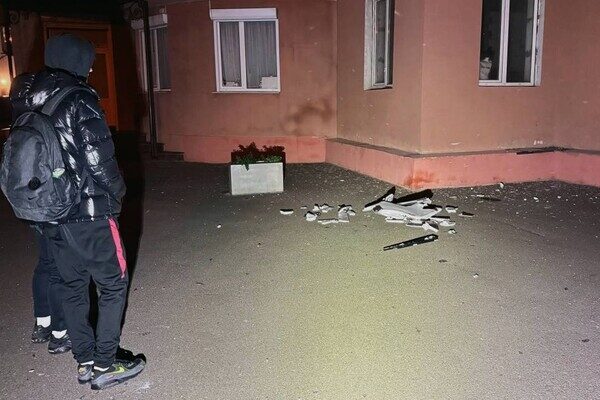 Вечерний обстрел Одессы: под ударом оказались жилые дома