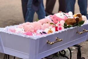 Двухлетняя девочка и пограничницы: что известно о жертвах обстрела Одессы 6 апреля