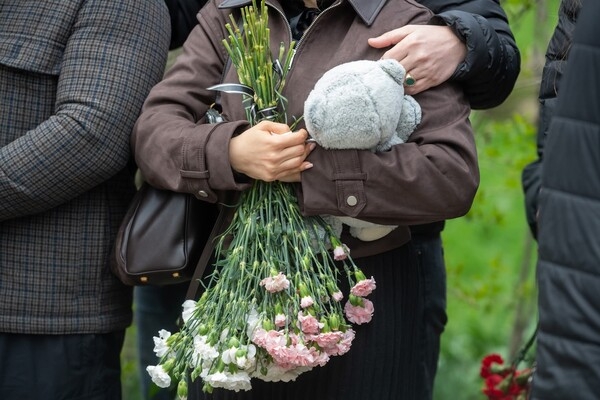 Двухлетняя девочка и пограничницы: что известно о жертвах обстрела Одессы 6 апреля