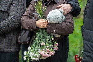 Двухлетняя девочка и пограничницы: что известно о жертвах обстрела Одессы 6 апреля