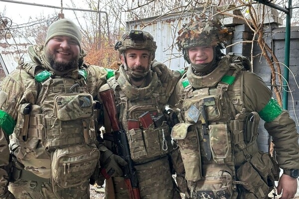 Полицейские Одесчины защищают Донбасс: кадры боевой работы на передовой